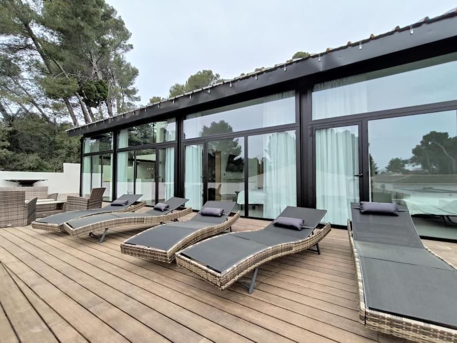 הוילה בוקר Industrial Luxury Nimes & Arles מראה חיצוני תמונה
