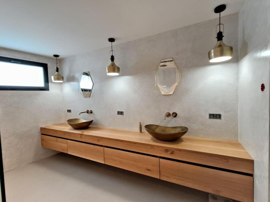 הוילה בוקר Industrial Luxury Nimes & Arles מראה חיצוני תמונה